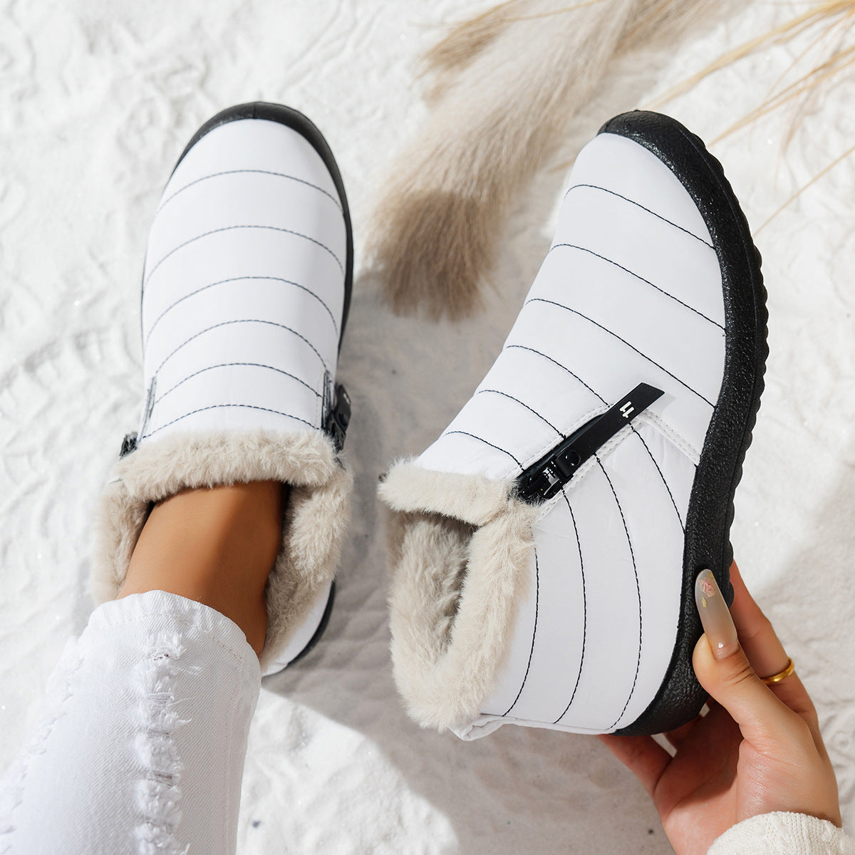 Women's Warm Ankle Boots with Faux Fur Lining